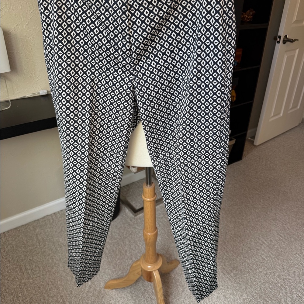 CAbi Monochrome Diamond Pattern Women's Trousers